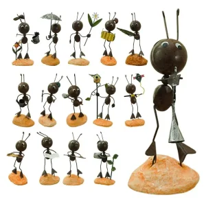Metal Ant Yard Decor